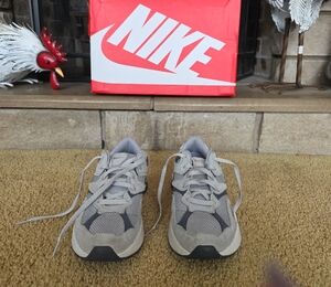 Nike Womens Gray and Black Sneakers